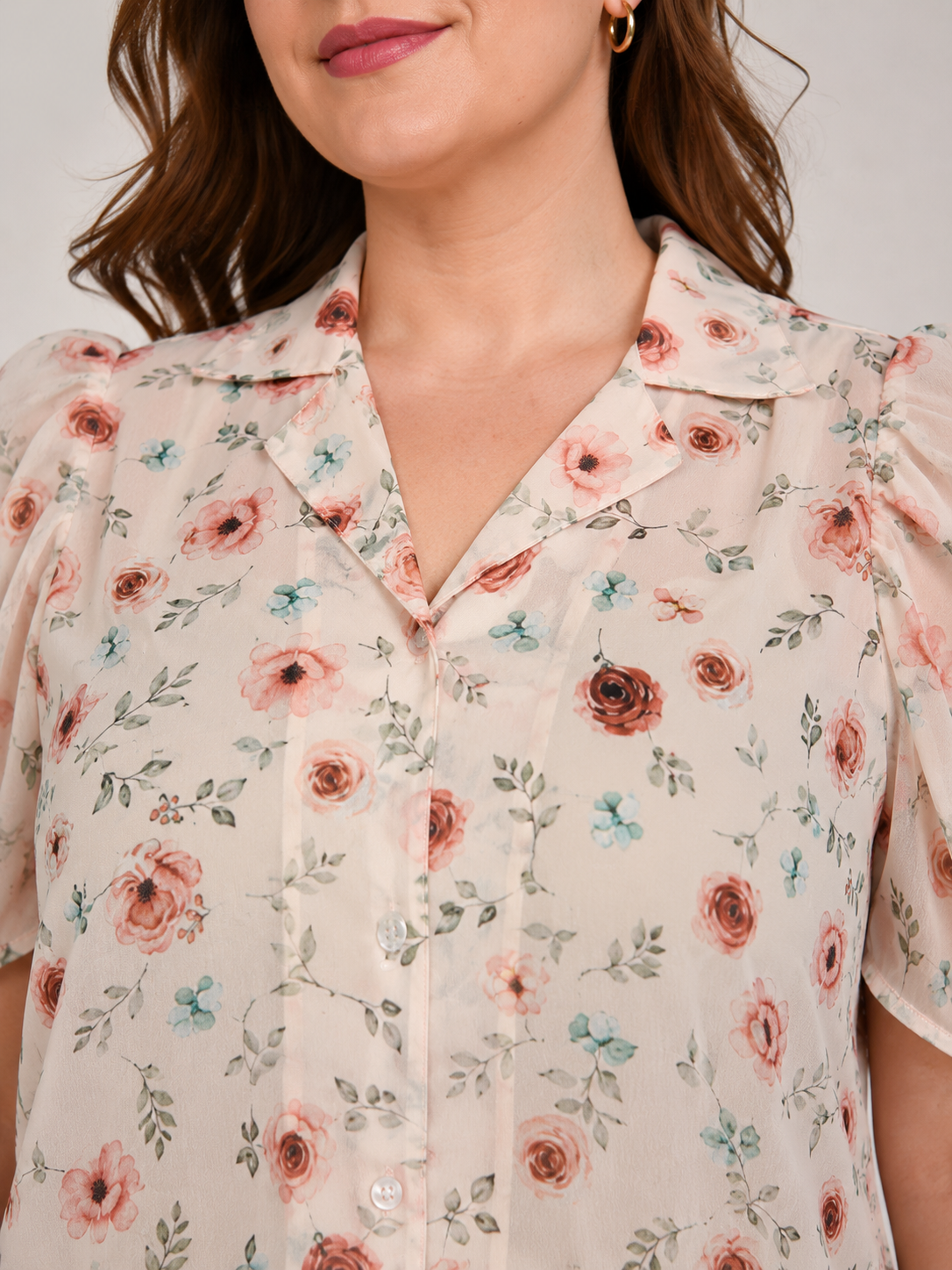 U&F Beyond Cream Floral Printed Puff Sleeve Plus Size Top