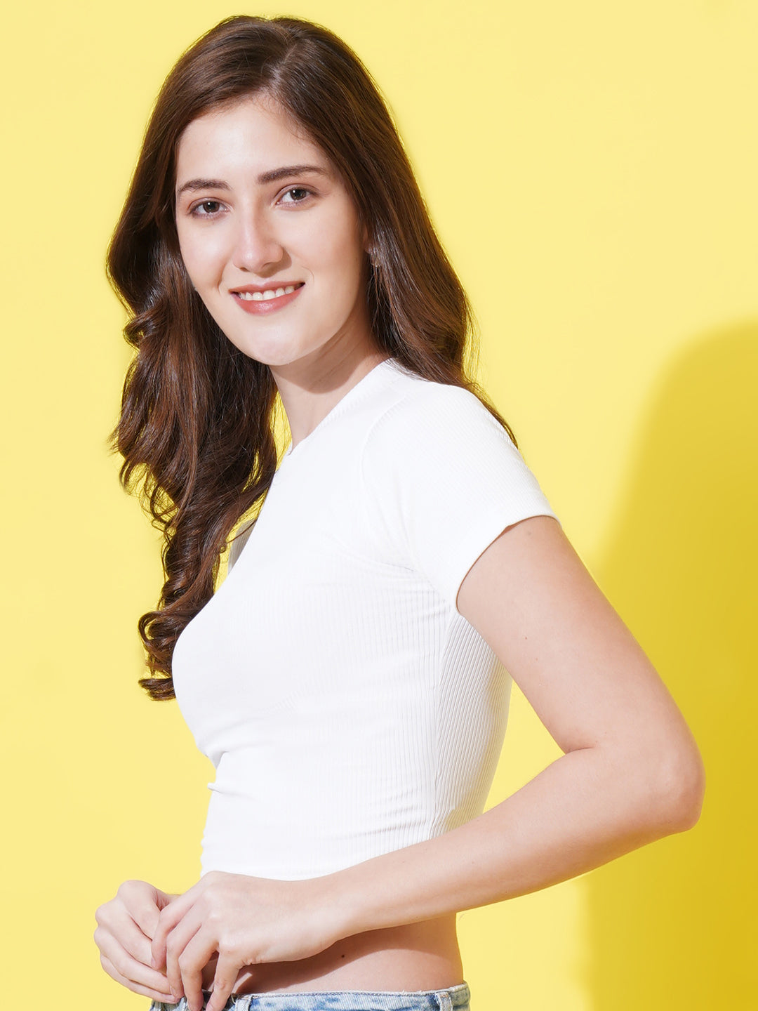 Women Round Neck Short Sleeves Crepe Fitted Crop Top