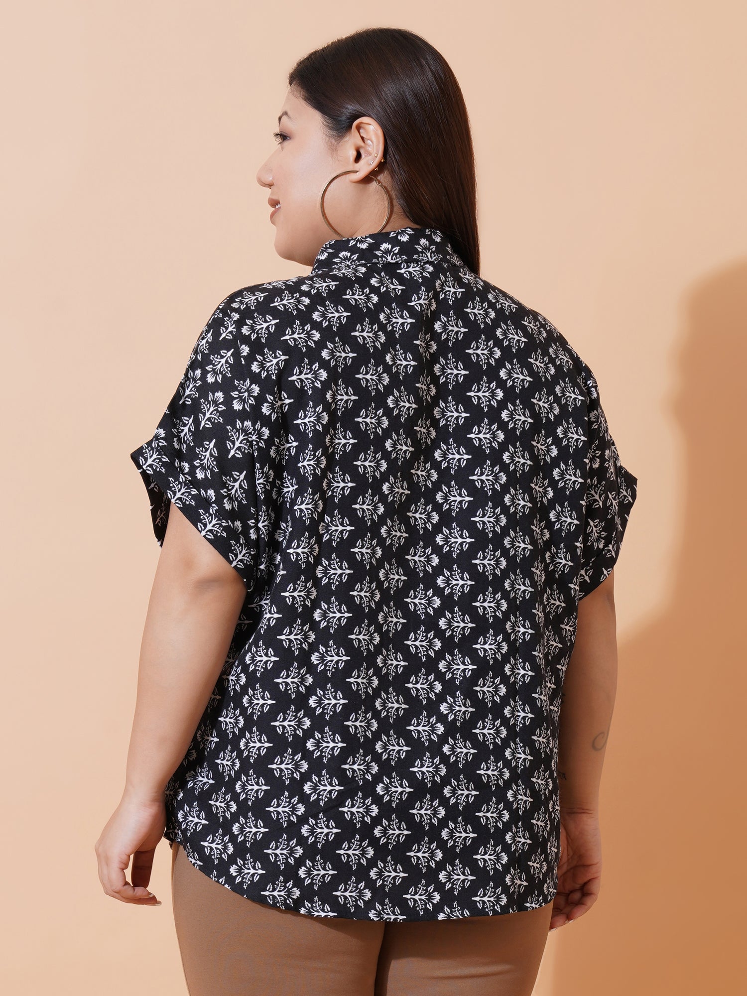 Women Plus Size Relaxed Floral Opaque Printed Casual Shirt