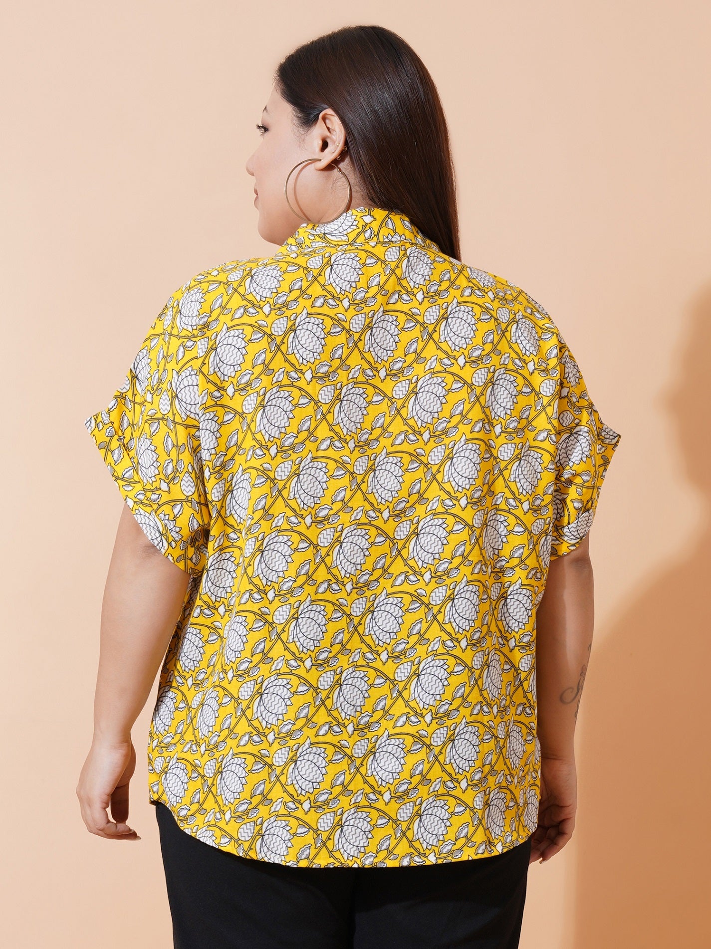 Women Plus Size Relaxed Floral Opaque Printed Casual Shirt