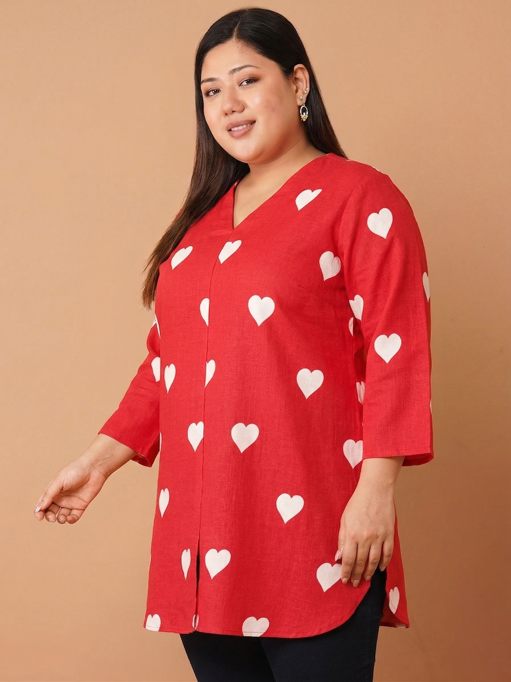 U&F Beyond Red Heart Print Cotton V-Neck Tunic Top