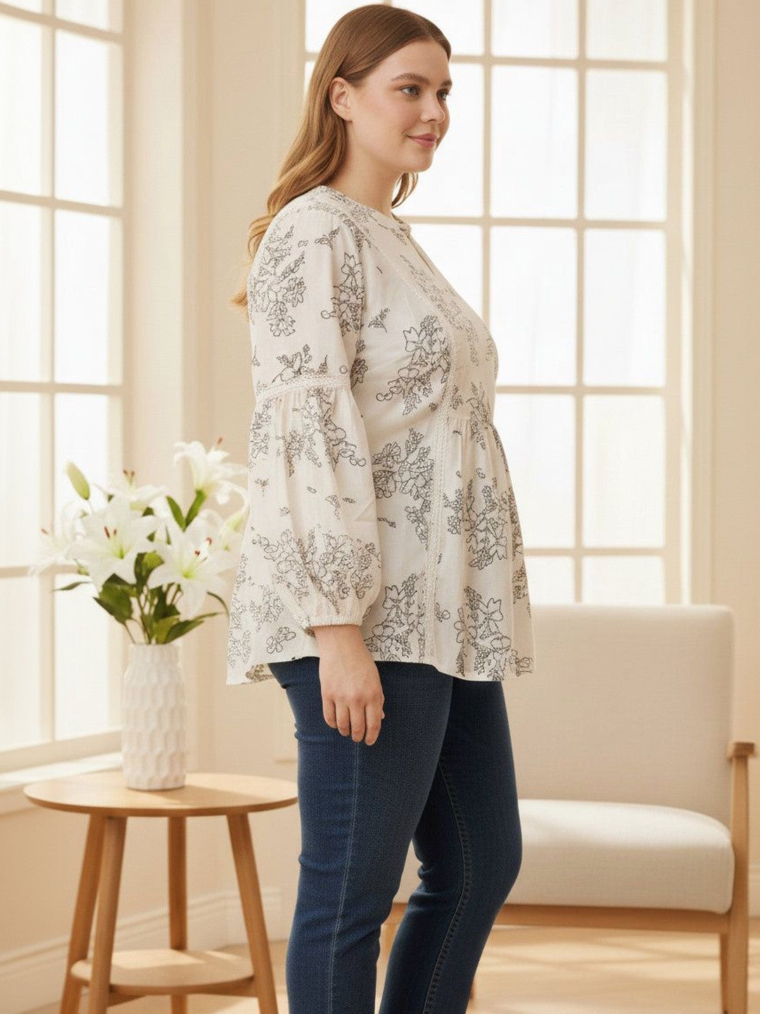 U&F Beyond Off White Floral Print Keyhole Neck Bishop Sleeves Top