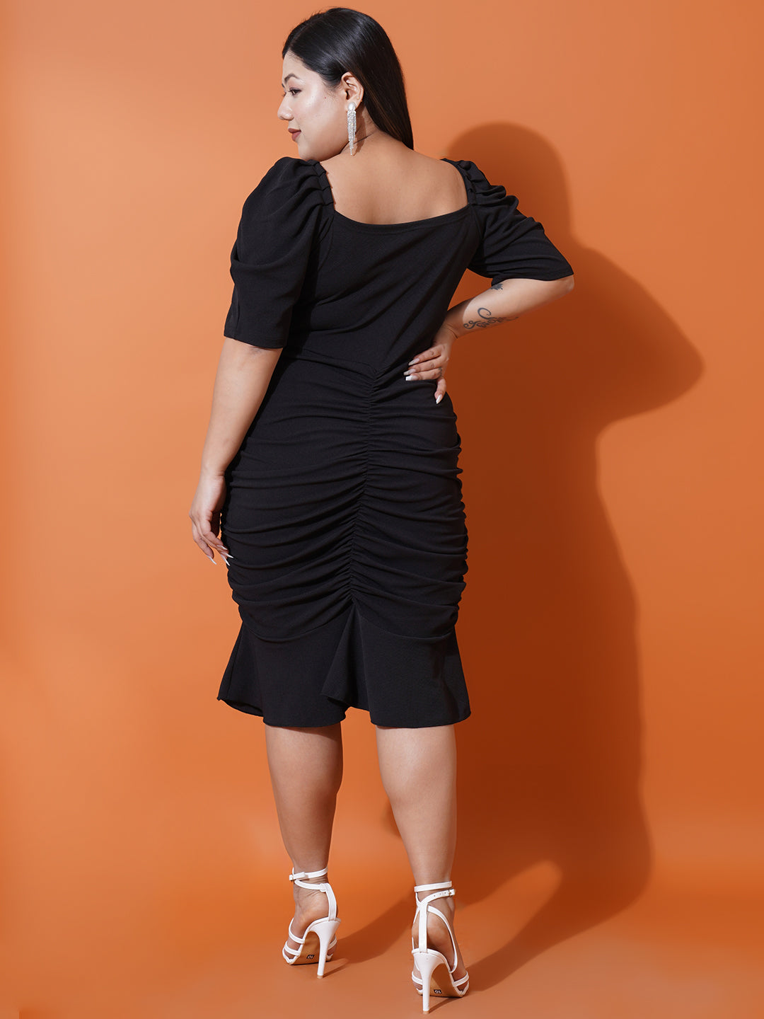 Women Plus size Black Sweetheart Neck Puff Sleeves Scuba Bodycon Dress