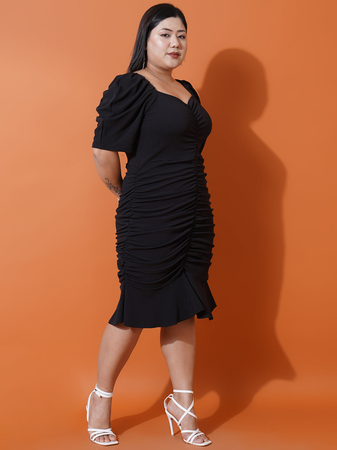 Women Plus size Black Sweetheart Neck Puff Sleeves Scuba Bodycon Dress