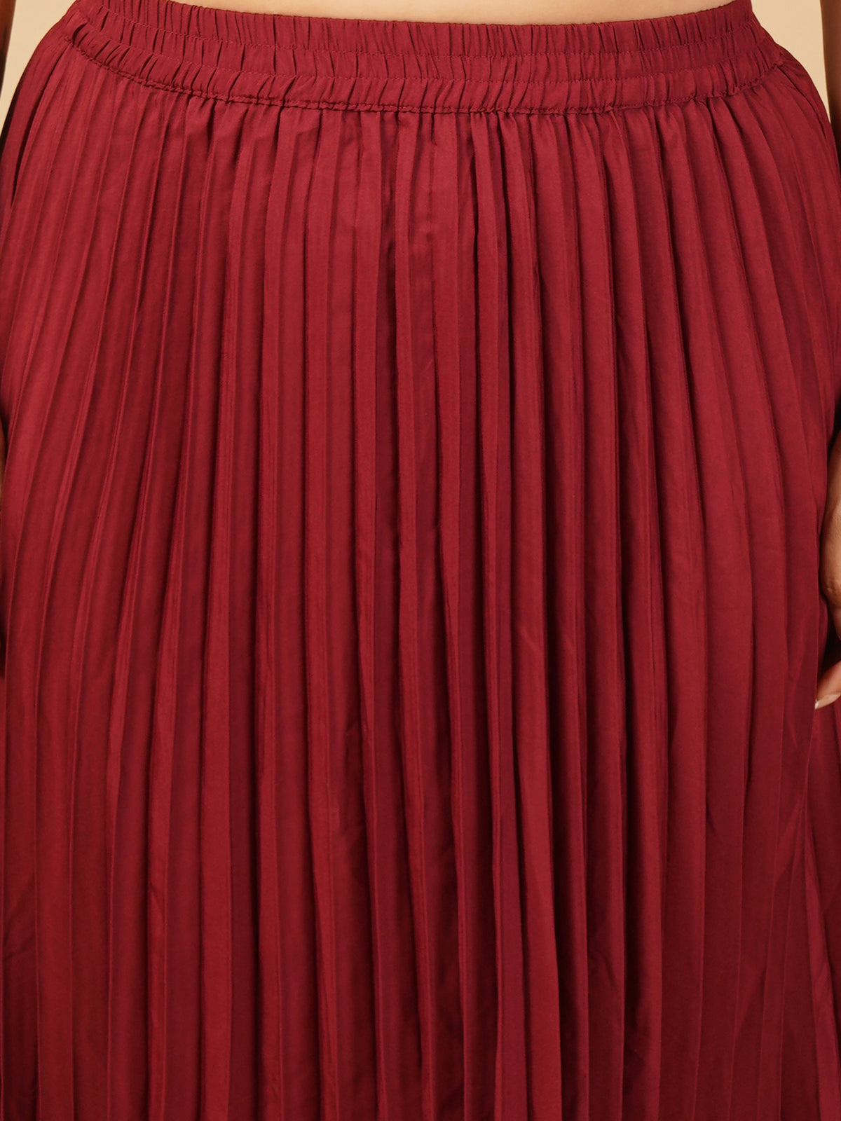 U&F Beyond Plus Size Ruby Pleated Co-Ord Set