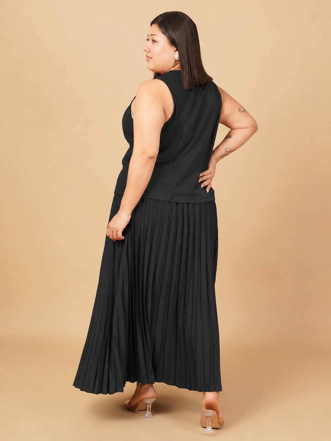 U&F Beyond Plus Size Noir Pleated Elegance Co-Ord Set