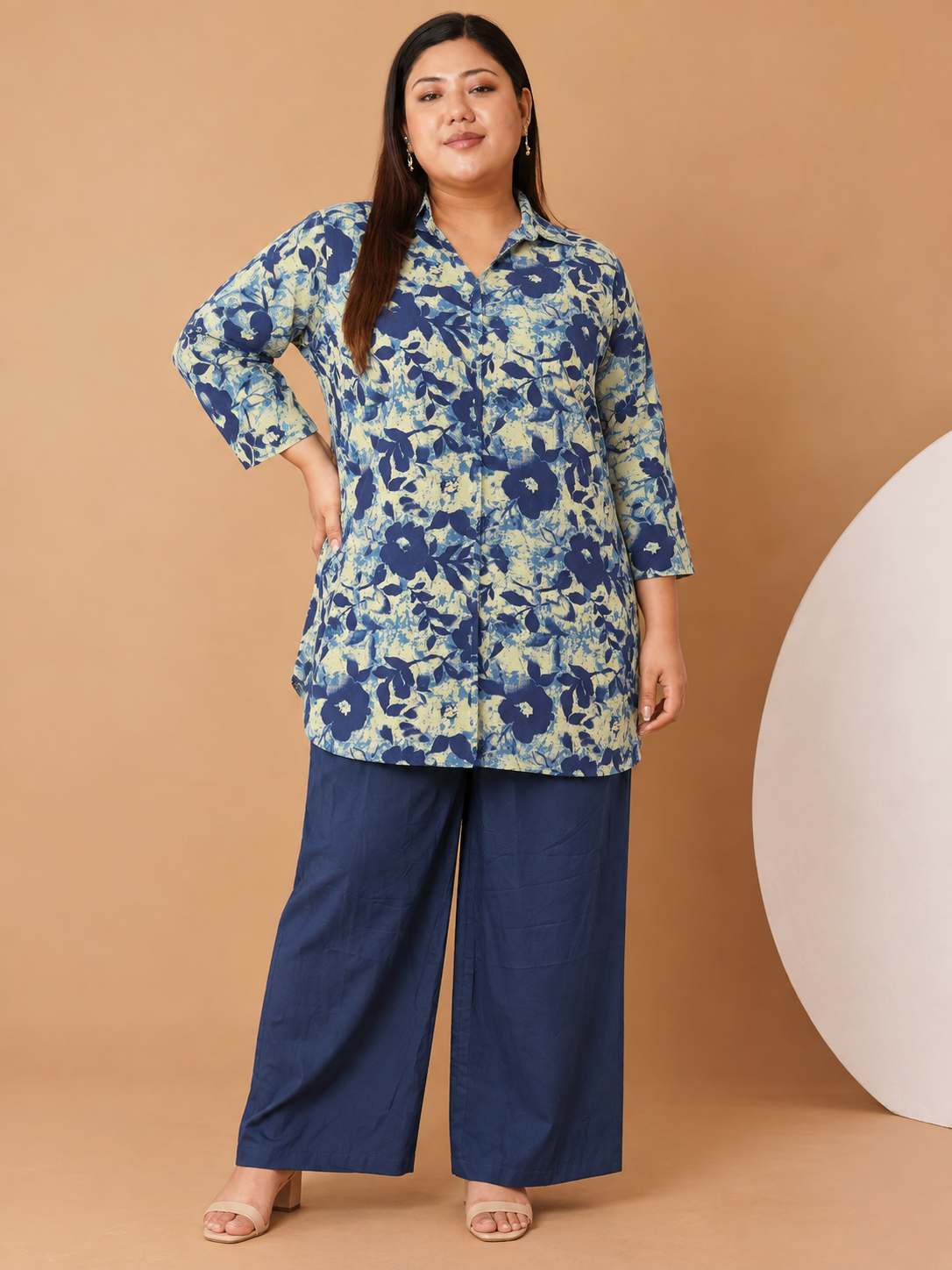 U&F Beyond Women Plus-Size Blue Floral Printed Cotton Kurta with Wide-Leg Pants Set
