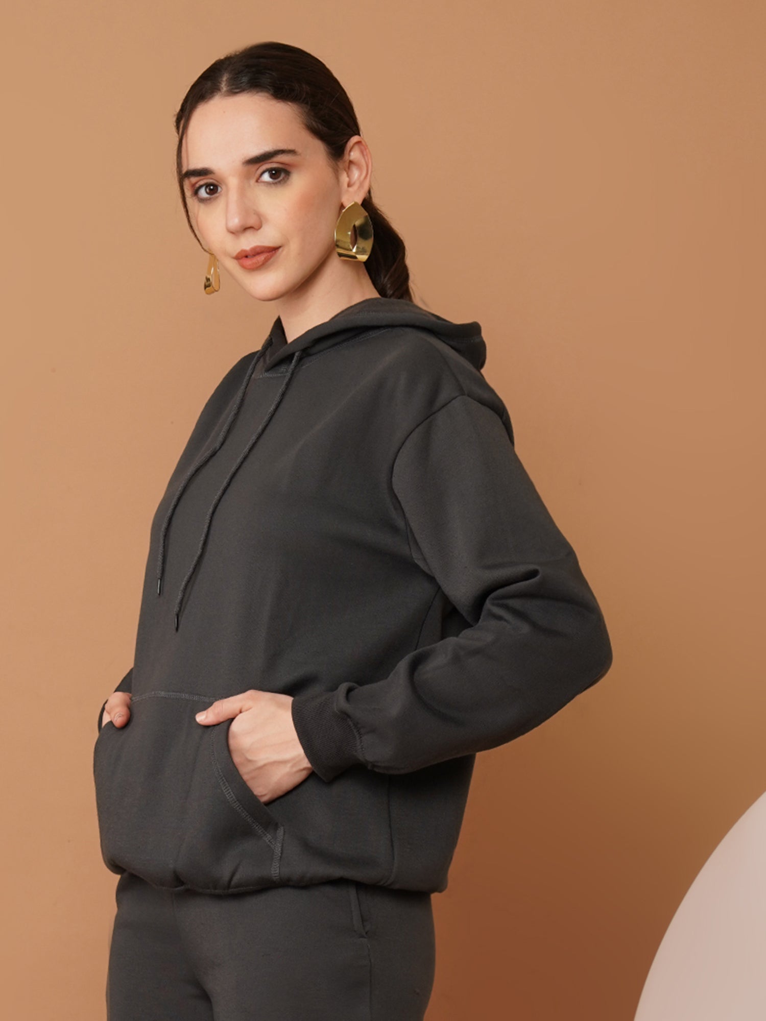 U&F Women’s Black Pullover Hoodie – Soft Touch, Breathable Polyester Cotton Sweatshirt (S–XL)