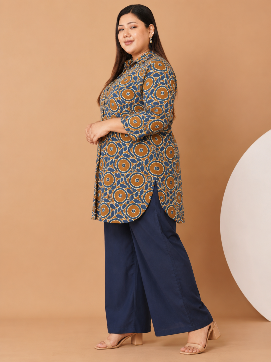U&F Beyond Women Plus-Size Rust Brown & Navy Blue Geometric Printed Cotton Kurta with Wide-Leg Pants Set