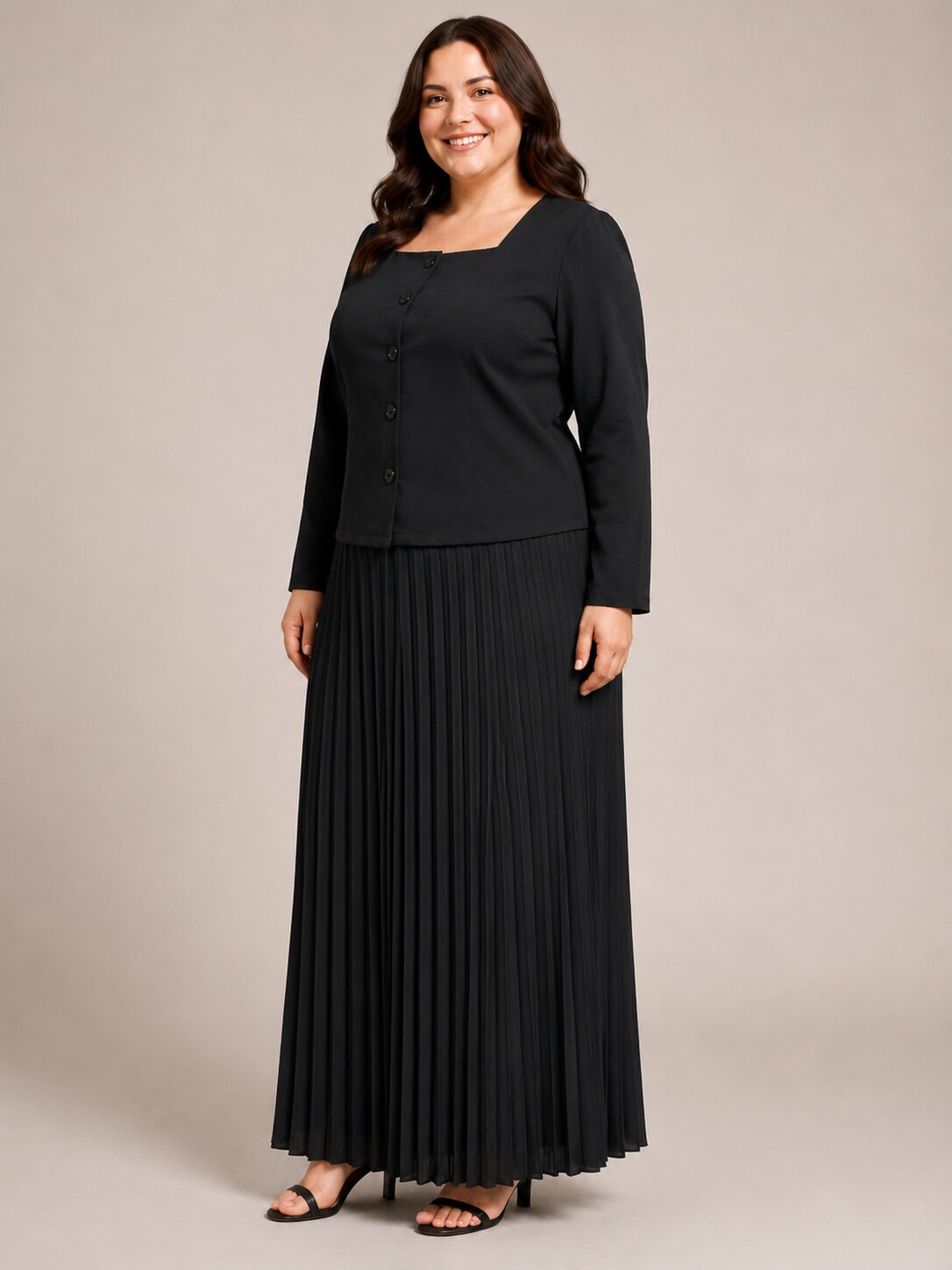 U&F Beyond Black Plus Size Pleated Grace Co-ord Set