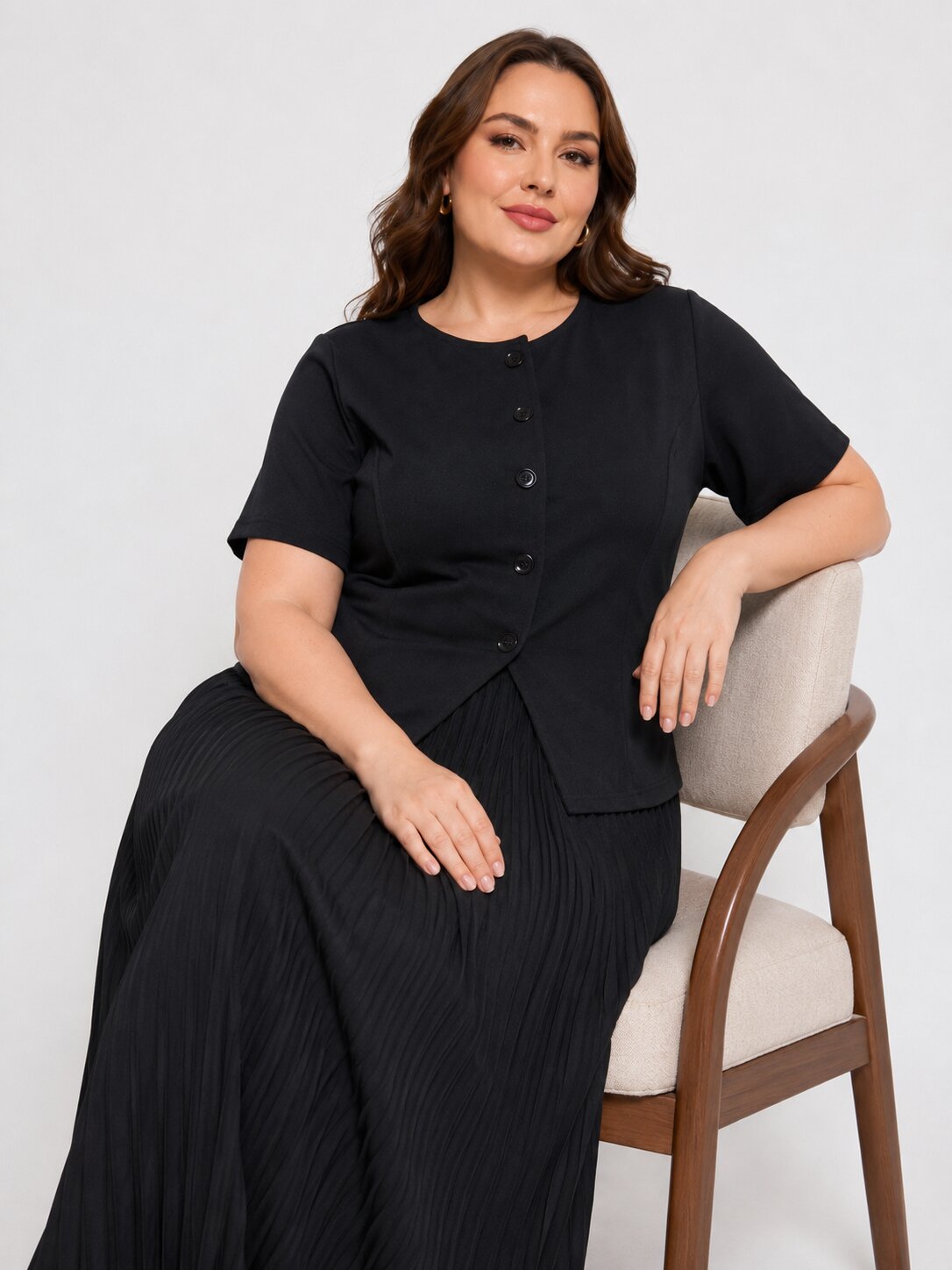 U&F Beyond Black Plus Size Pleated Grace Co-ord Set