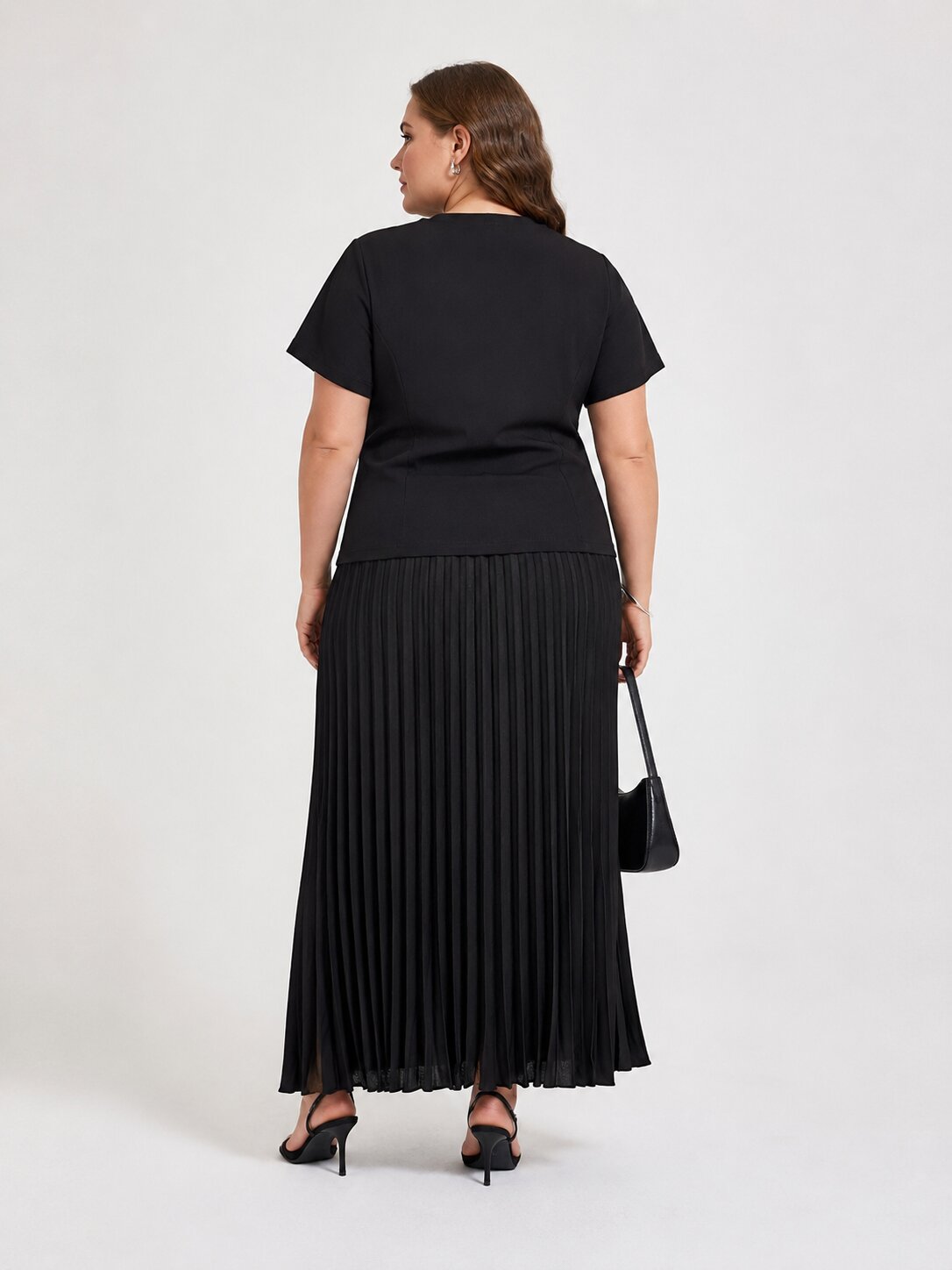 U&F Beyond Black Plus Size Pleated Grace Co-ord Set