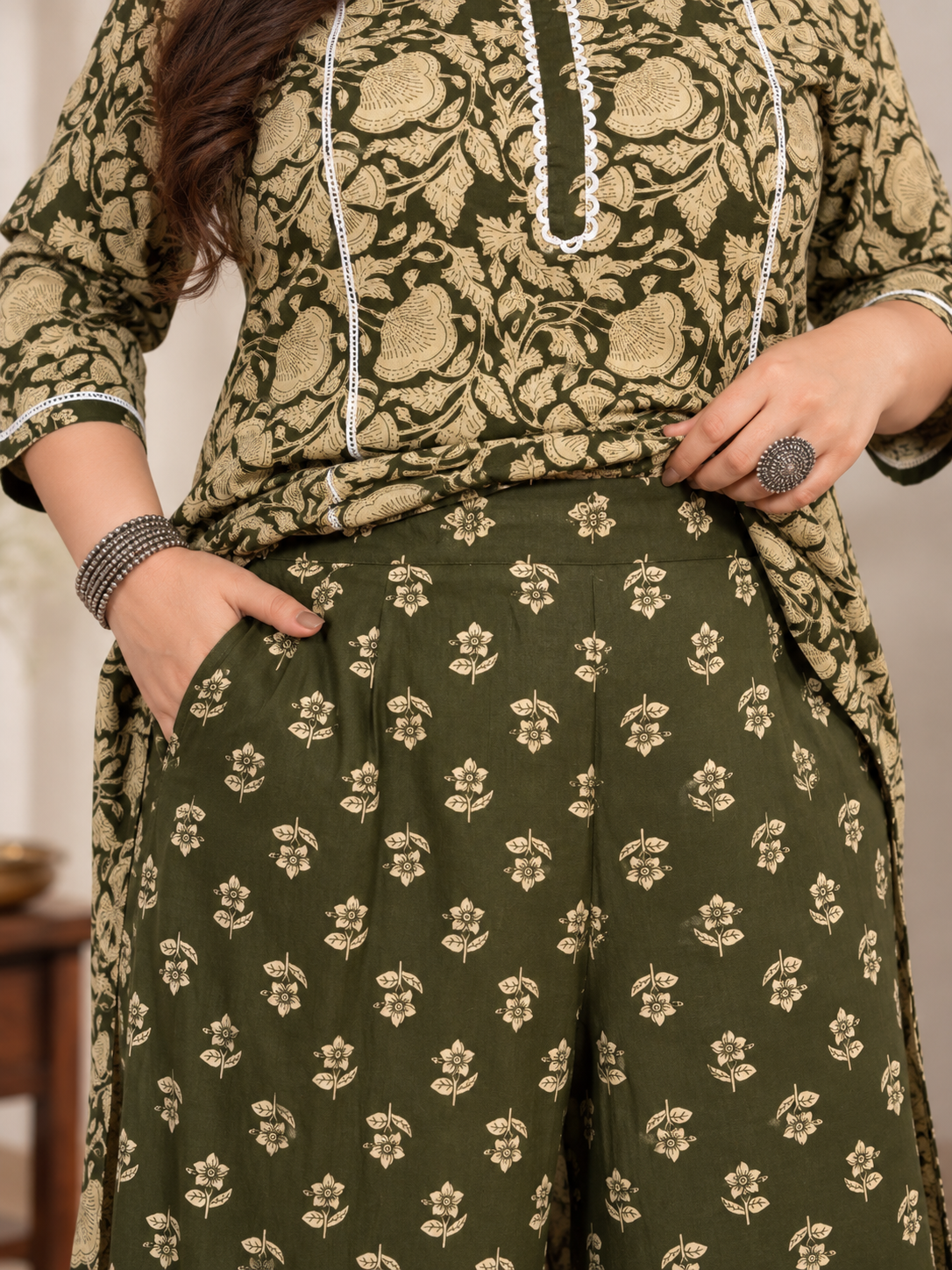 U&F Beyond Plus Size Women Dark Green Floral Printed Cotton Kurta Palazzo Set
