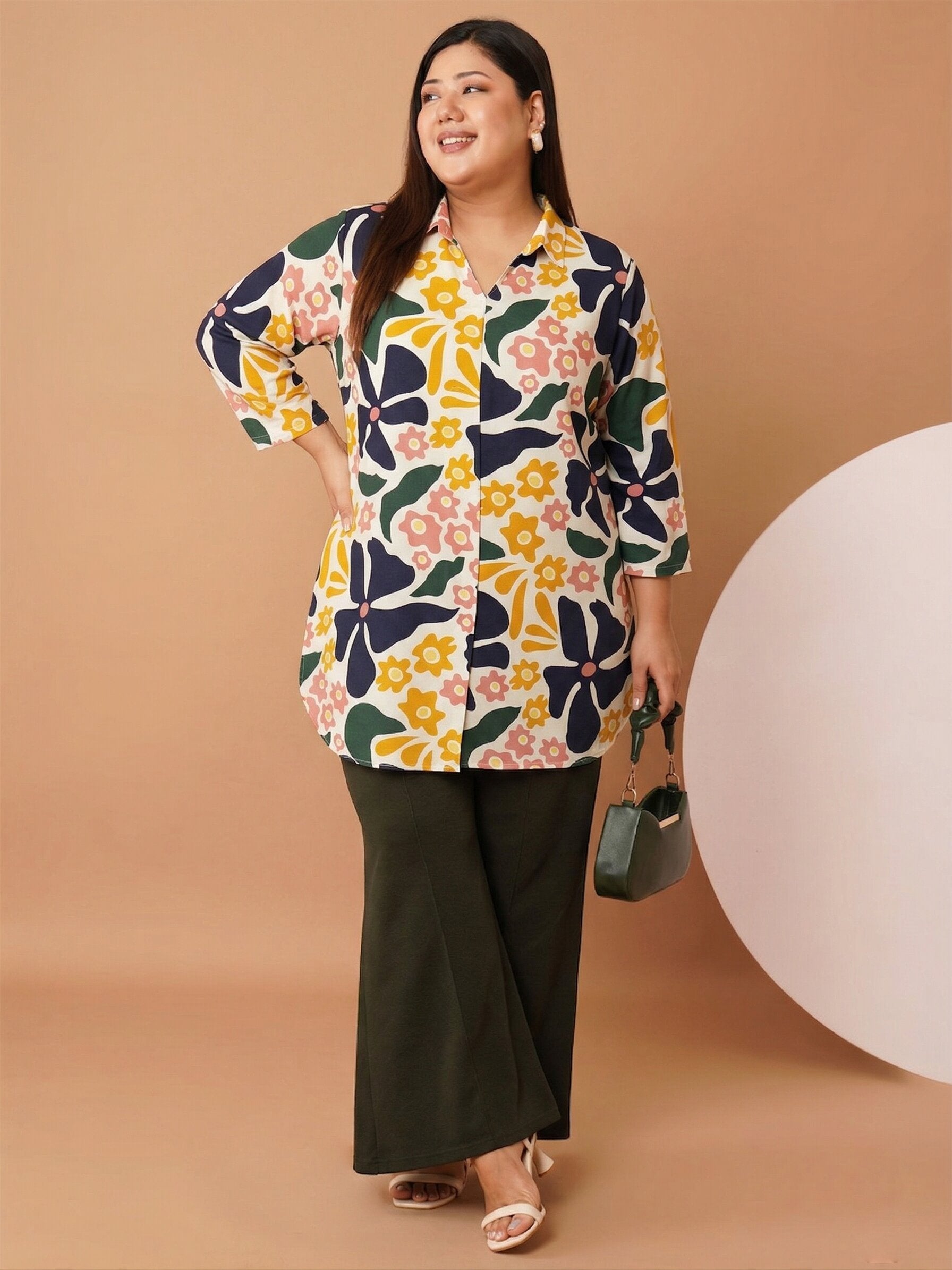 U&F Beyond Women`s Plus Size Multicolor Floral Printed Shirt Style Top