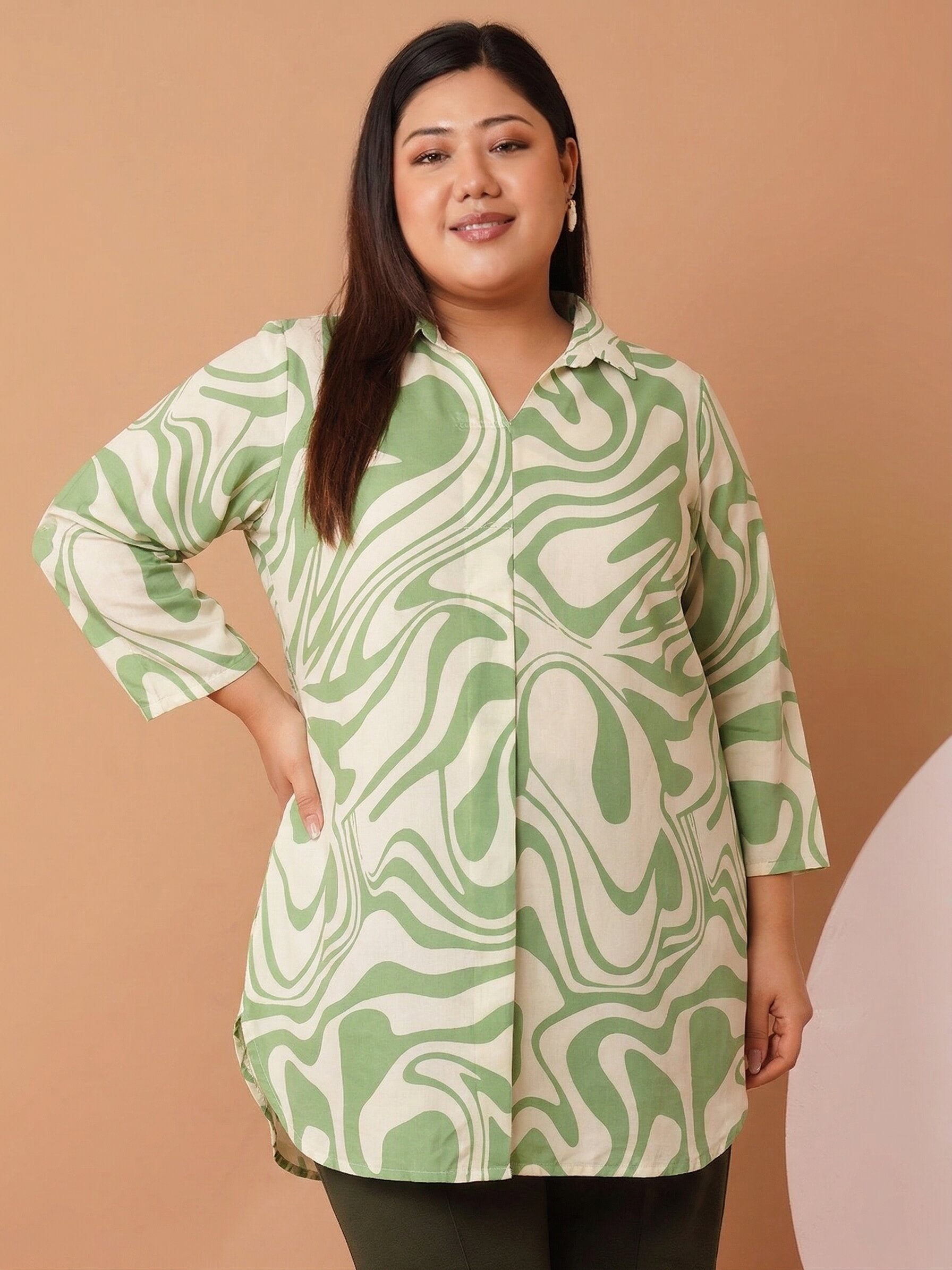 U&F Beyond Women`s Plus Size Mint Green Abstract Print Shirt Style Top