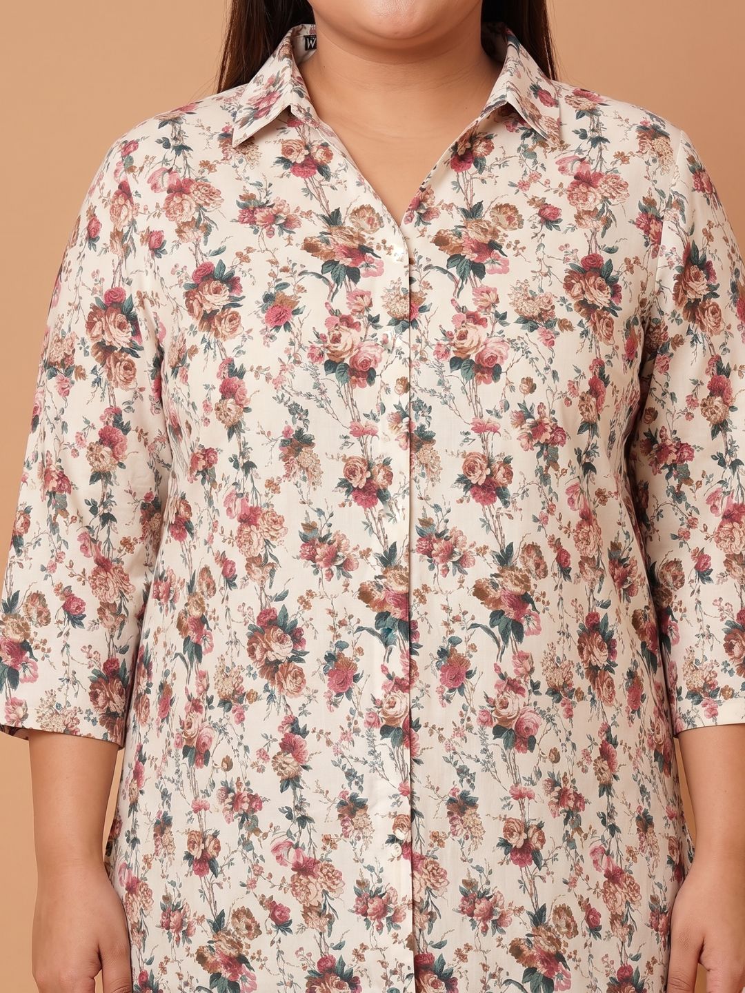 U&F Beyond Women's Plus Size White Floral Print Plus Size Shirt Style Top