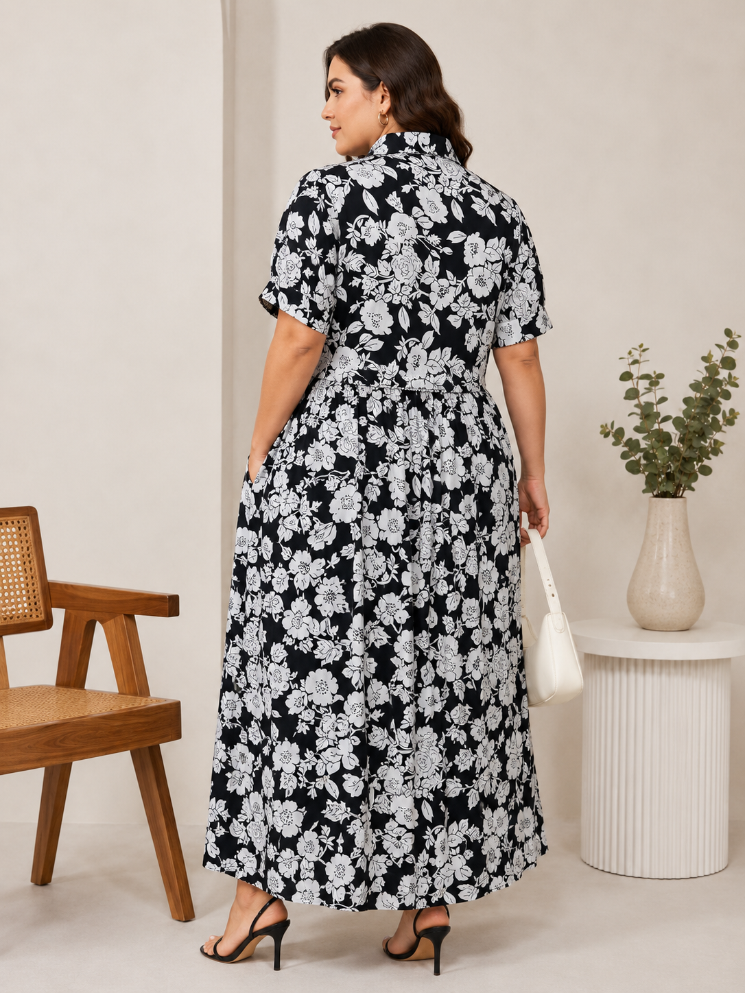 U&F Beyond Women Plus Size Black & White Floral Printed Top & Maxi Skirt Co-Ord Set